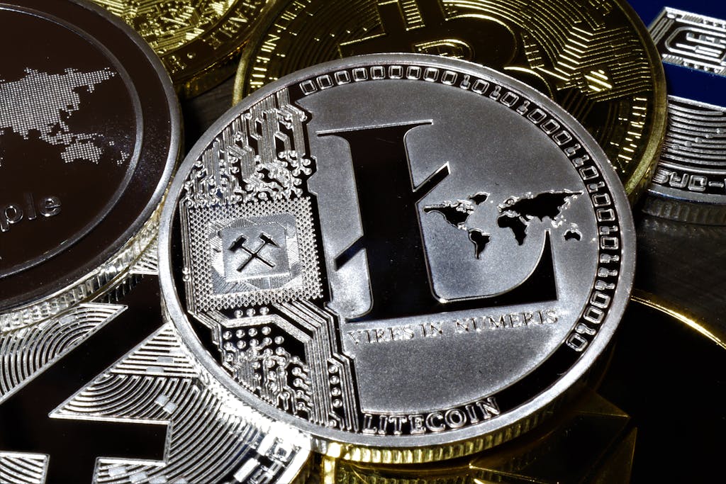 What is the technology behind Litecoin’s decentralized system?